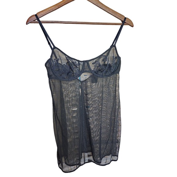 Victoria's Secret Babydoll Camisole Sheer Black Lace Underwire Bra‎ Size 36C - Picture 2 of 5